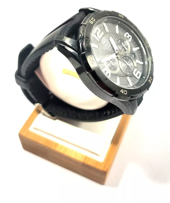 ZEGAREK MĘSKI CASIO EFR-538L-1AV