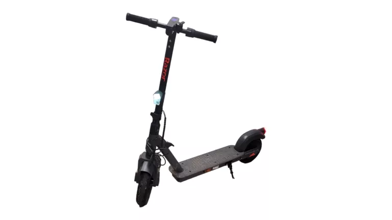 hulajnoga-elektryczna-razor-c25-pilsudskiego-57-marki