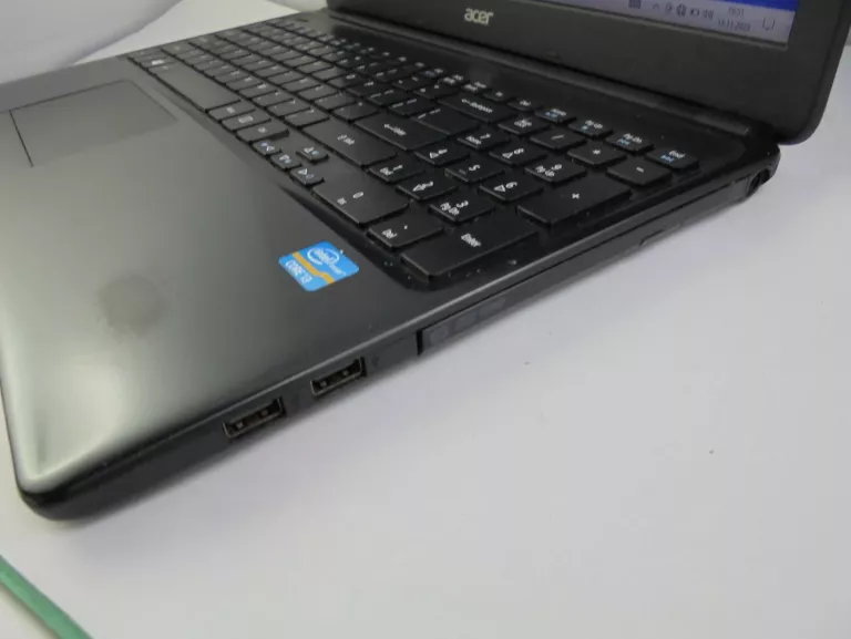 LAPTOP ACER ASPIRE E1-570 I3/8GB/750GB