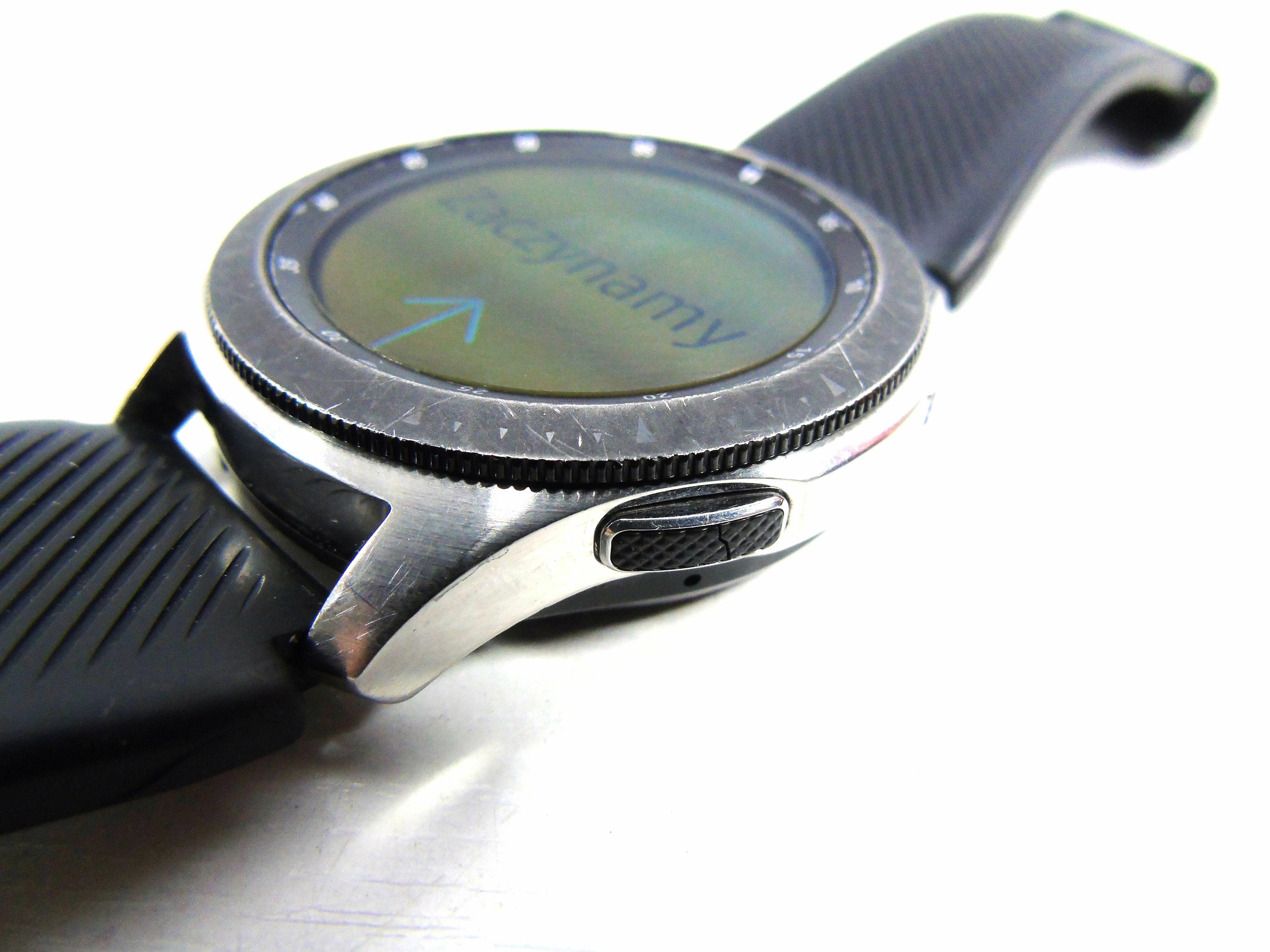 smartwatch-samsung-galaxy-watch-sm-r800-kpl-obsluga-ladowania-bezprzewodowego-tak