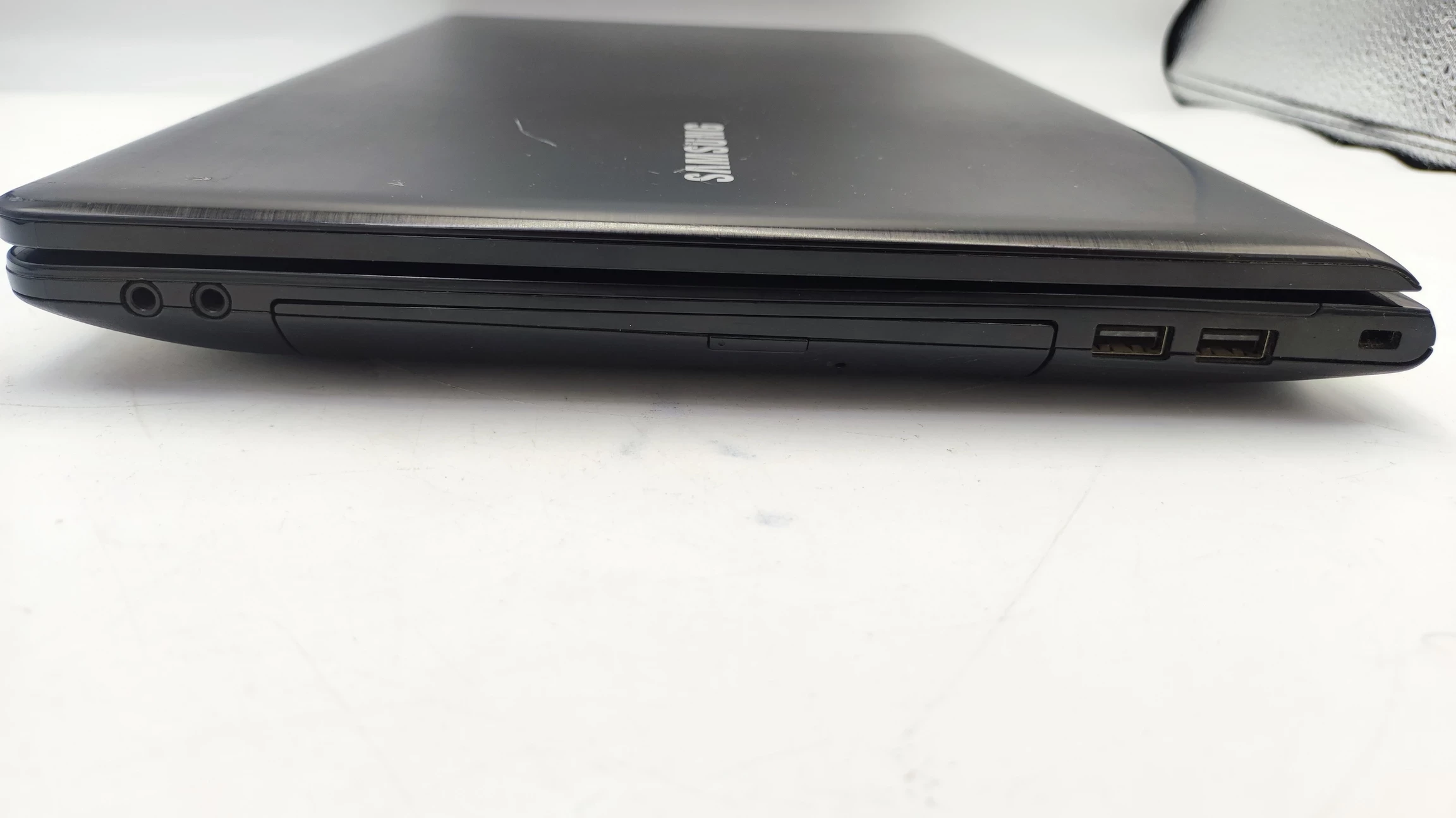 laptop-samsung-350-e-seria-procesora-intel-core-i3