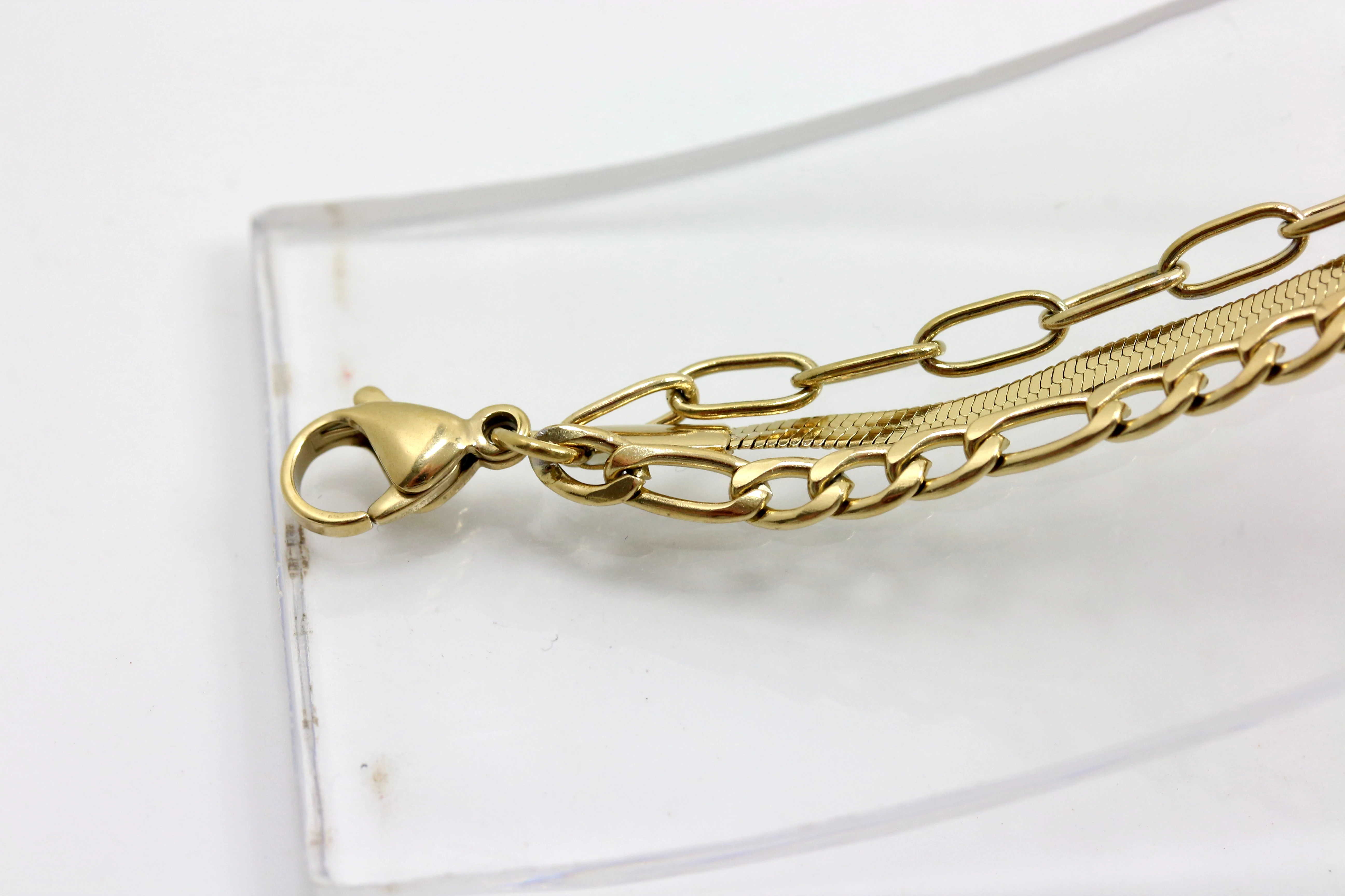 bransoletka-stal-316l-pozlacana-potrojna-z-ksiezycem-marka-inna-marka