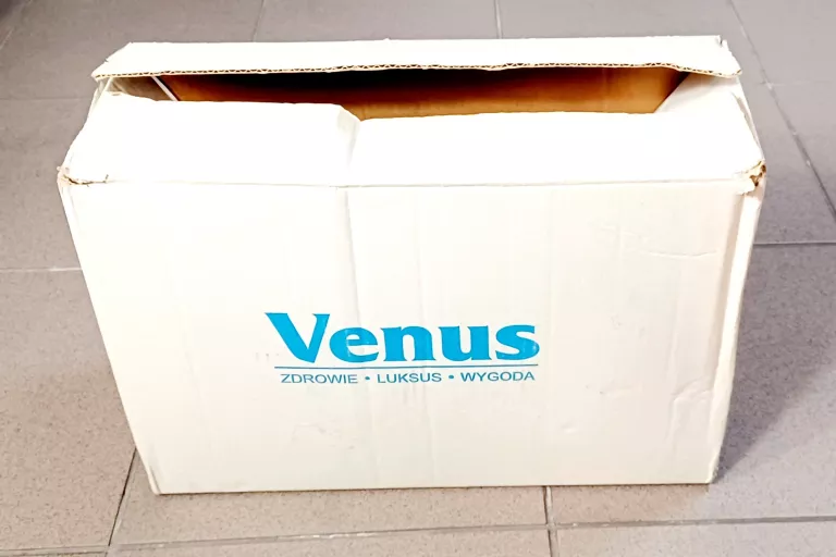 PODUSZKA MASUJĄCA VENUS+PUDEŁKO