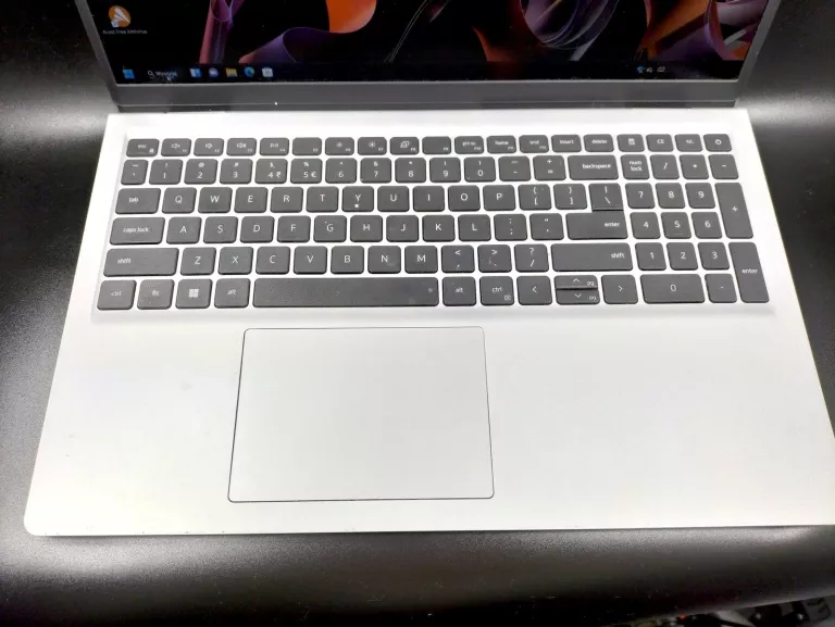 LAPTOP DELL INSPIRION 15 (3525)