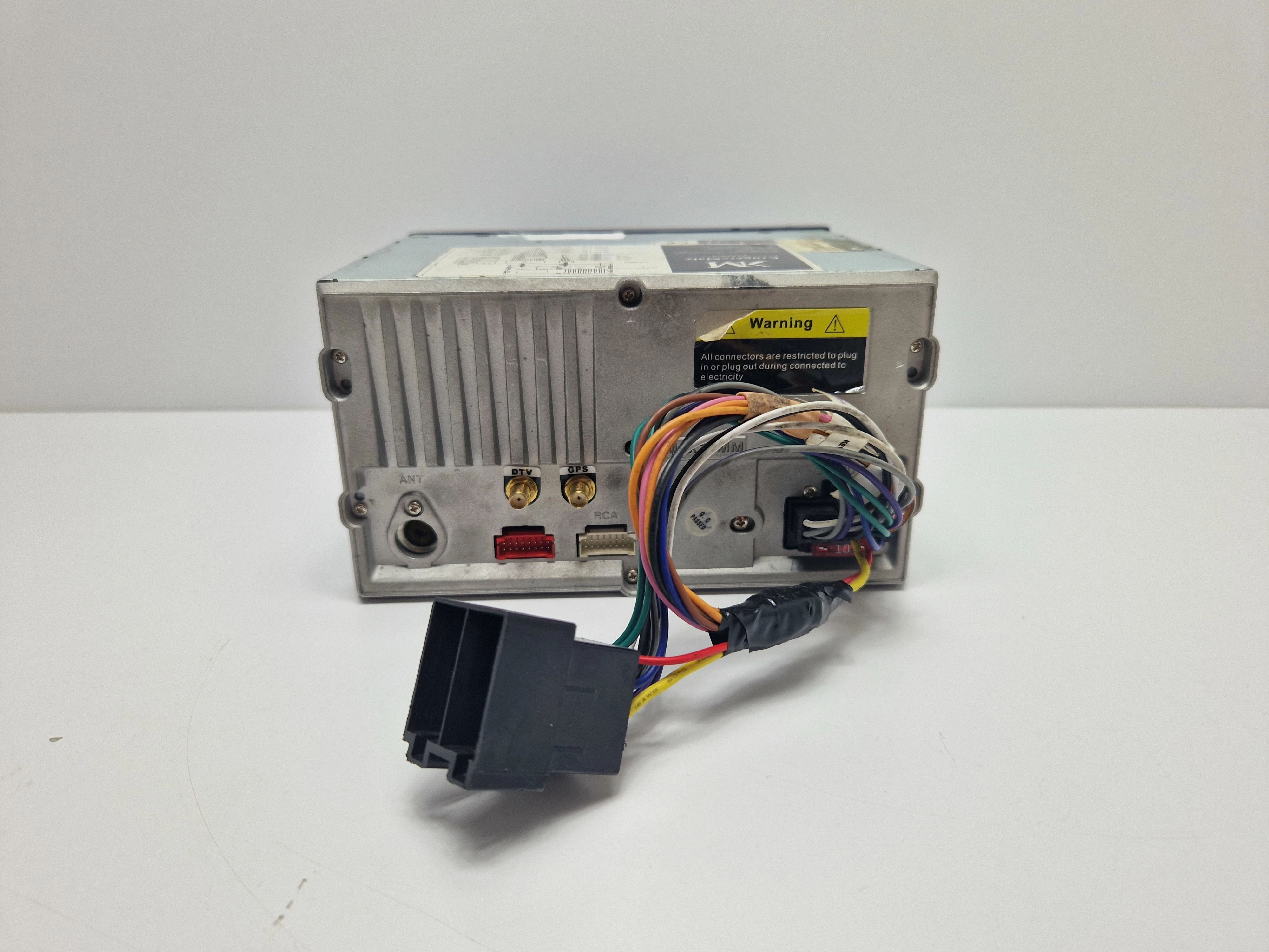 radio-samochodowe-kruger-matz-km2003-rodzaje-odtwarzanych-nosnikow-karta-microsd