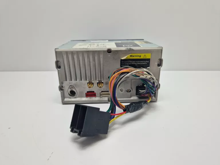 radio-samochodowe-kruger-matz-km2003-rodzaje-odtwarzanych-nosnikow-karta-microsd