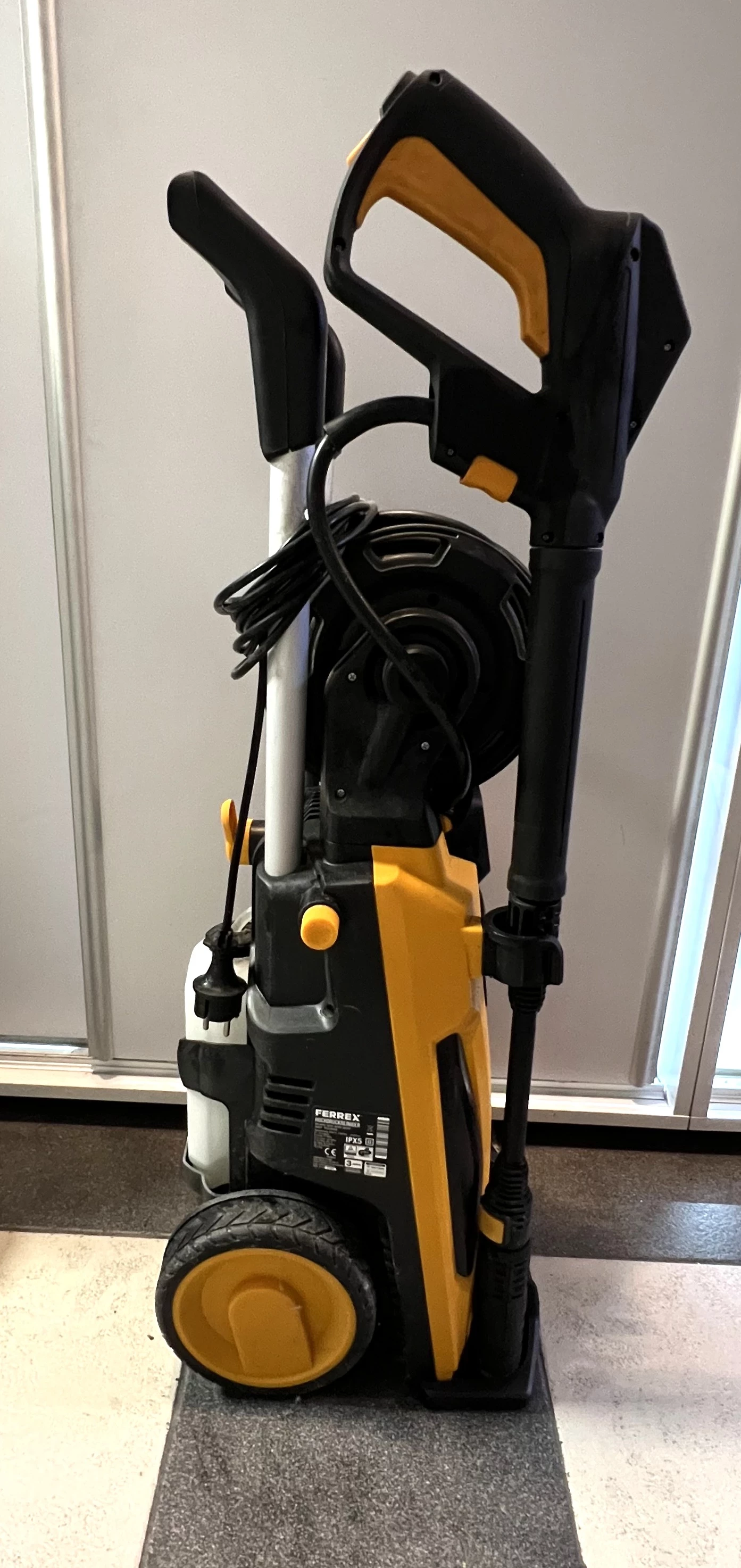 myjka-cisnieniowa-ferrex-150-bar-2400-w-marka-inny-producent