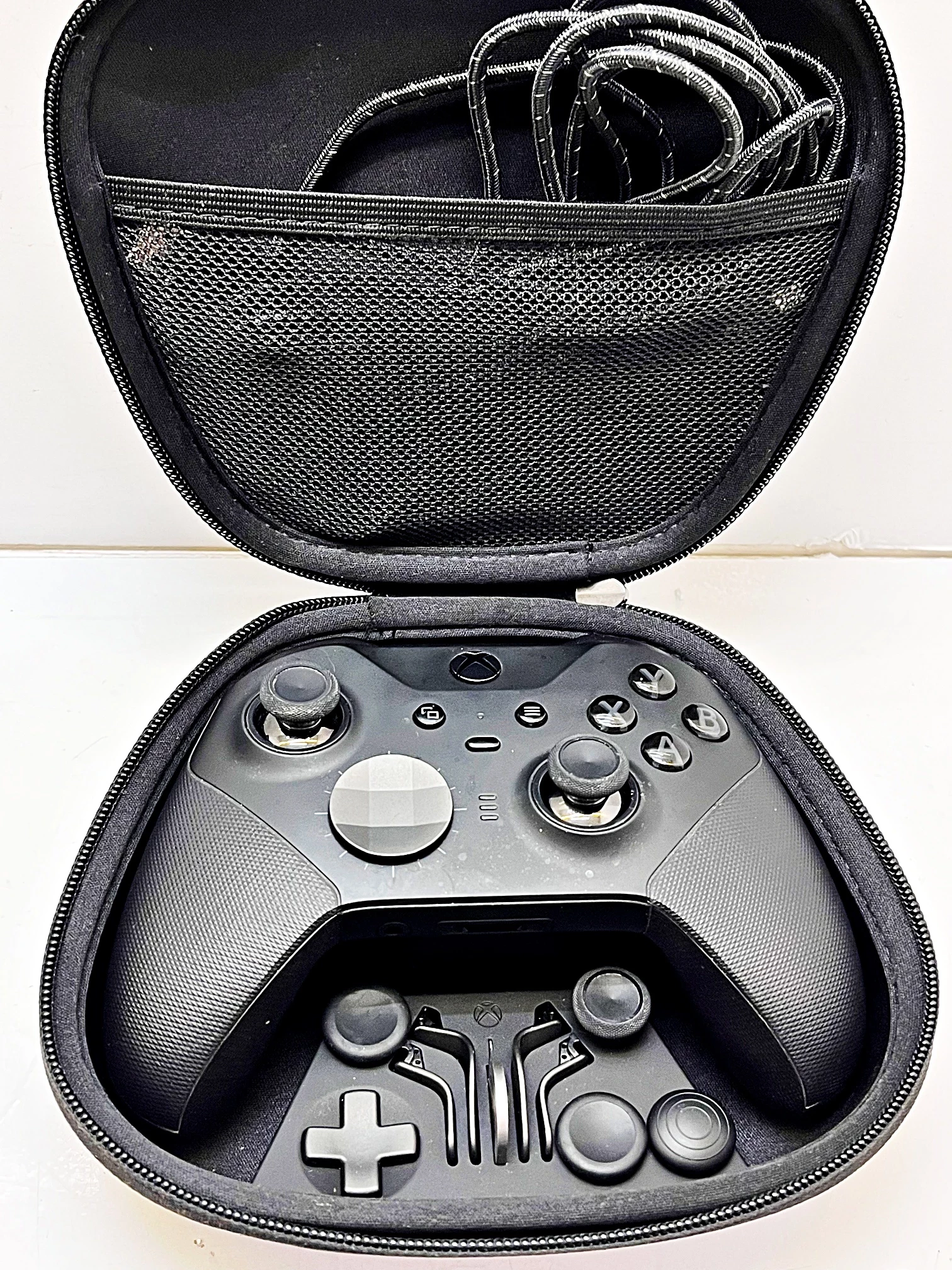 pad-xbox-elite-series-2-komplet-stan-uzywany