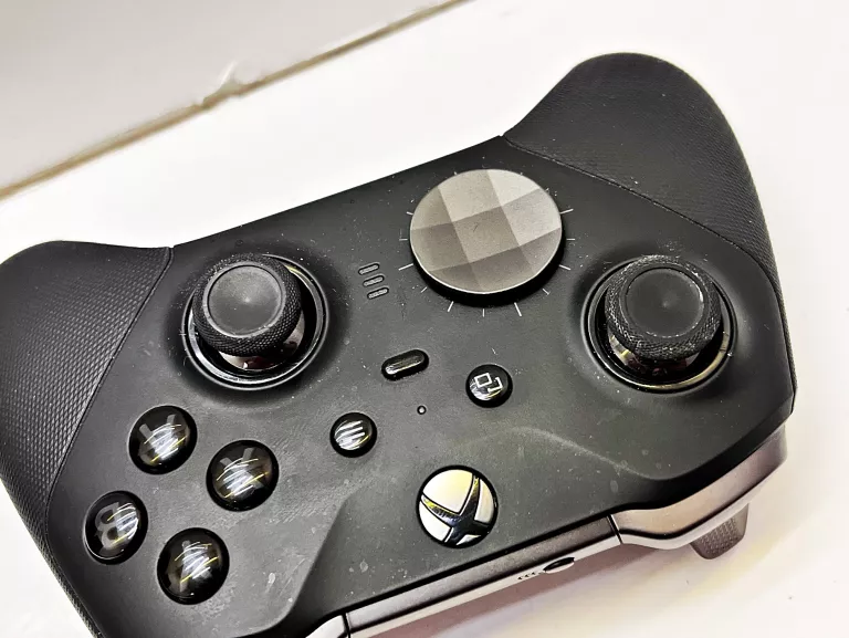 pad-xbox-elite-series-2-komplet-marka-microsoft