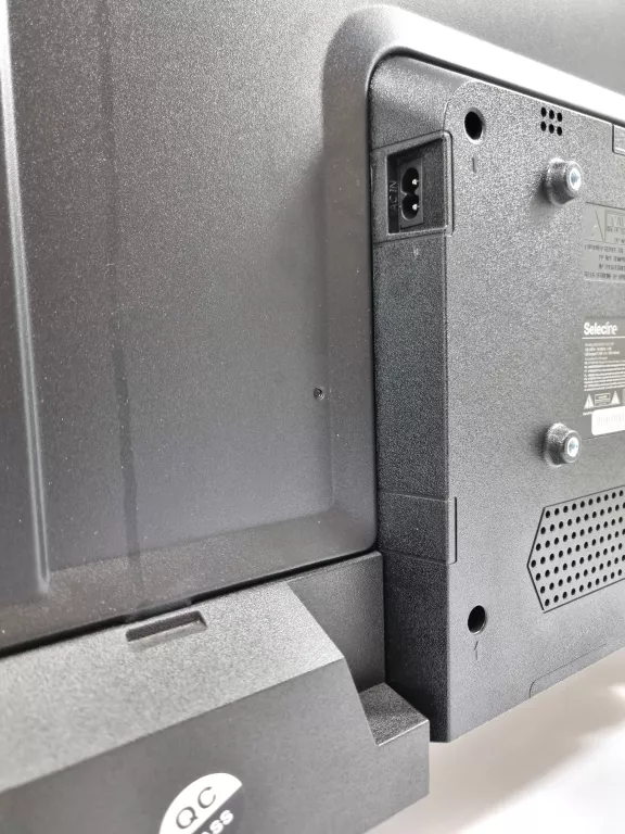 telewizor-led-selecline-32s18-32-hd-ready-czarny-stan-uzywany