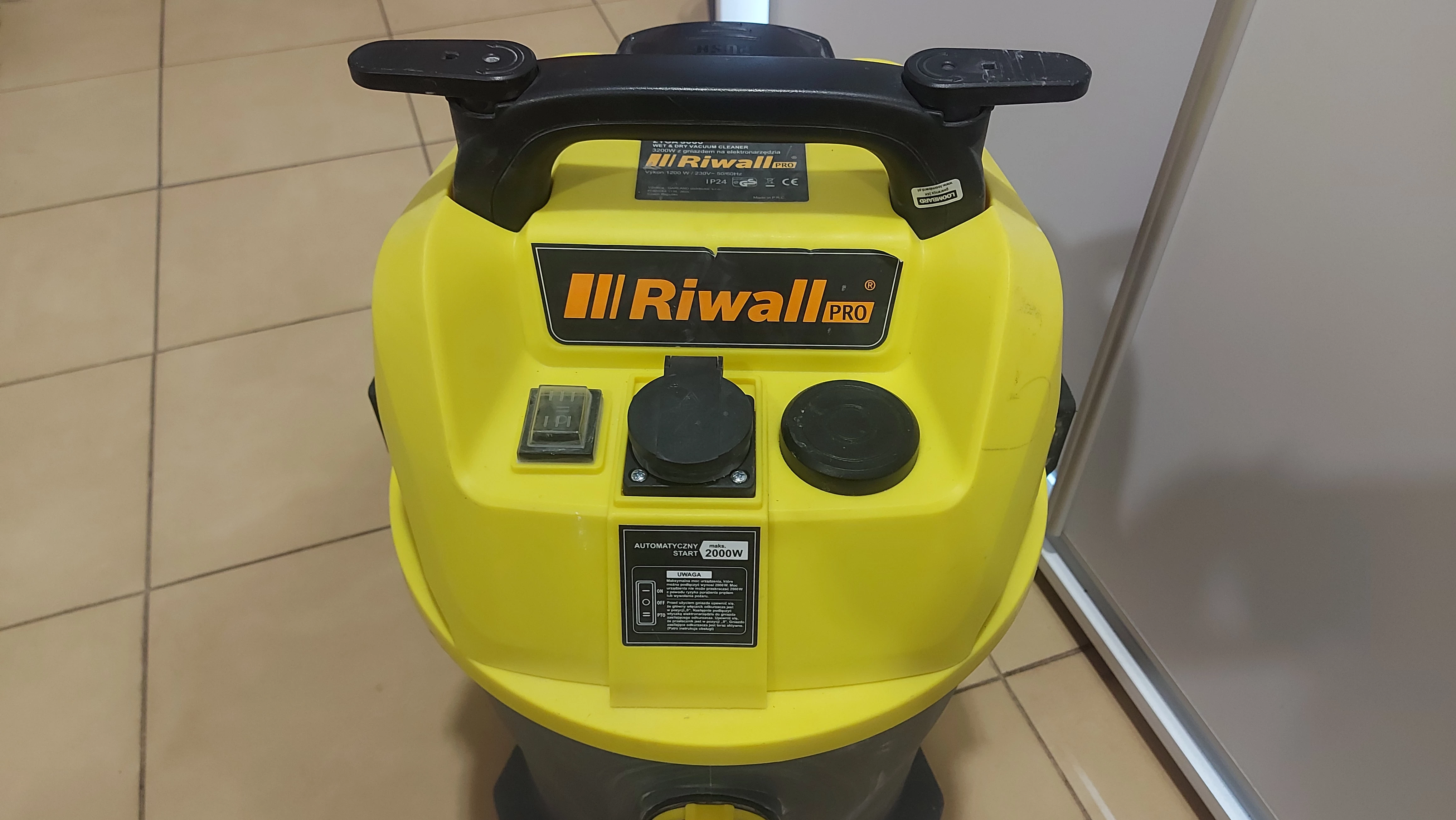 odkurzacz-riwall-zyga-3000-ean-gtin-8595123405549