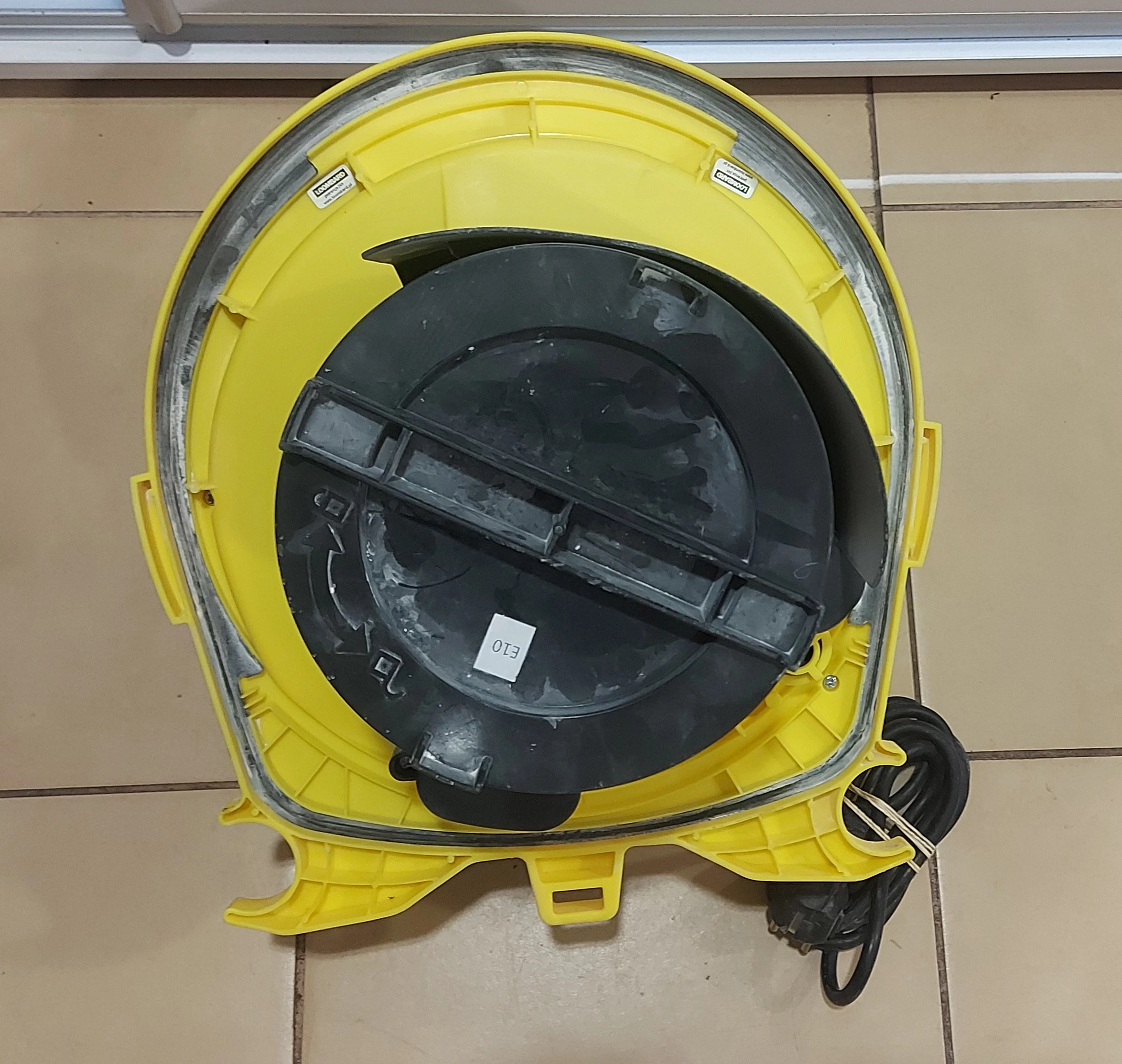 odkurzacz-riwall-zyga-3000-product-id-ea7a6d6d-e180-43ab-99b8-972983fa1ea8