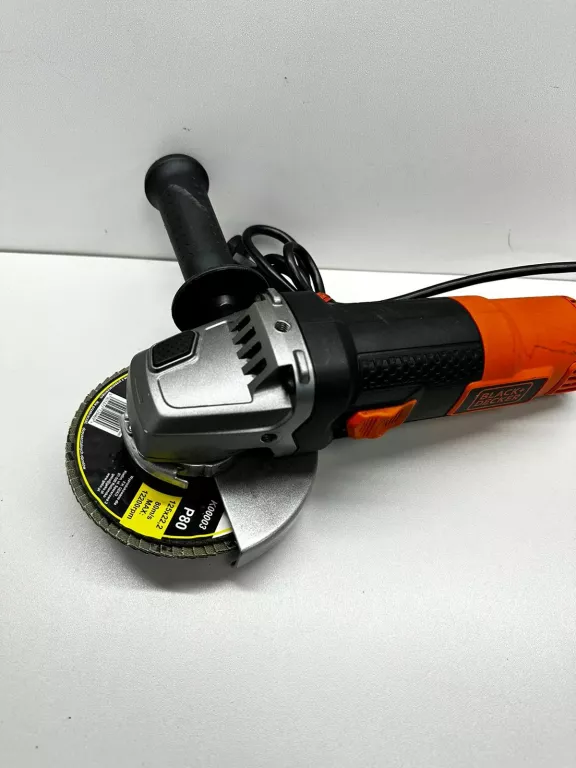 SZLIFIERKA KĄTOWA BLACK DECKER BEG220