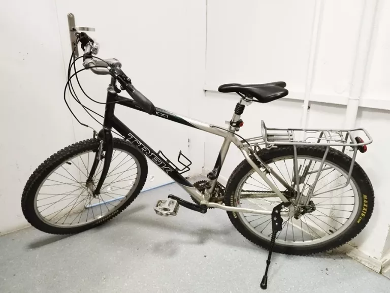 rower-trek-navigator-100-kola-26-material-ramy-179-4