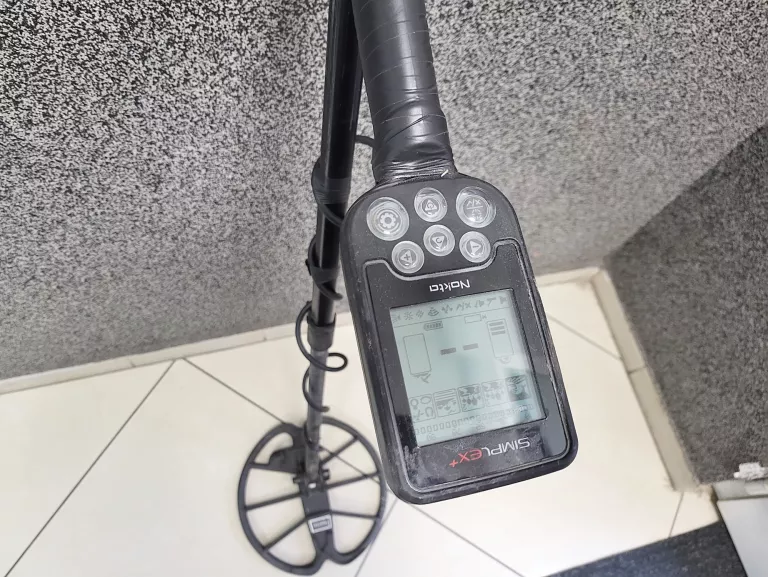 WYKRYWACZ METALU NOKTA MAKRO SIMPLEX+ 1,3 KG 12 KHZ