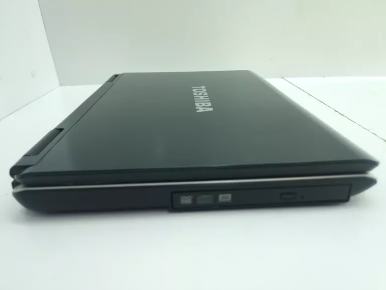 LAPTOP TOSHIBA SATELLITE L40-17Q