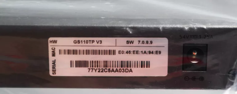 SWITCH ZARZĄDZALNY NETGEAR GS110TP-300EUS 1000MBPS KOMPLET