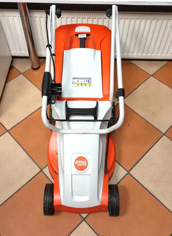 KOSIARKA ELEKTRYCZNA STIHL RME 235