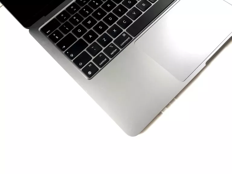 LAPTOP APPLE MACBOOK AIR M2 13,6" 8 G /256 GB A2681