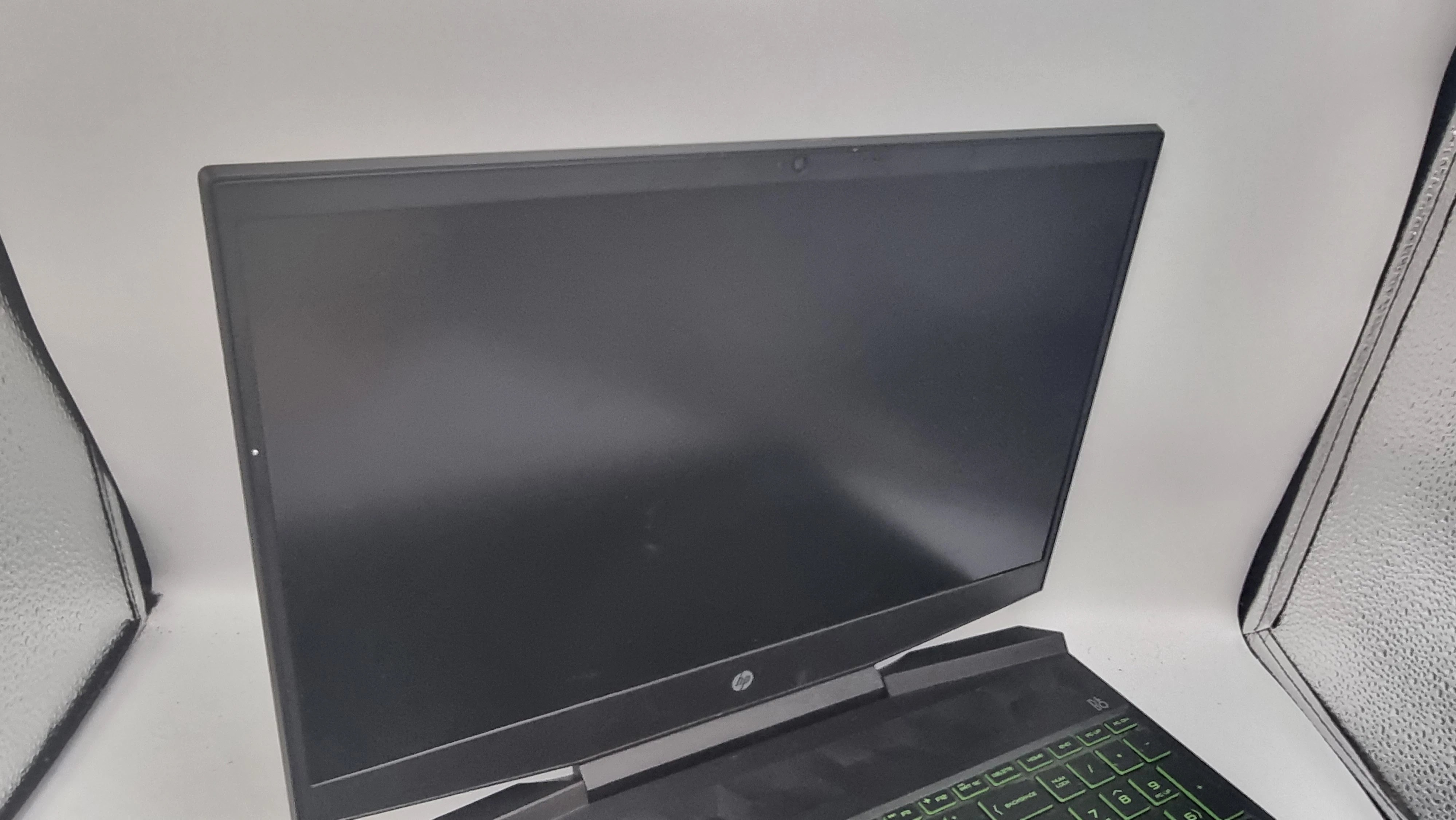 laptop-hp-pavilion-gaming-15-dk2803nw-i5-11300h-8512gb-gtx1650-rozdzielczosc-px-1920-x-1080