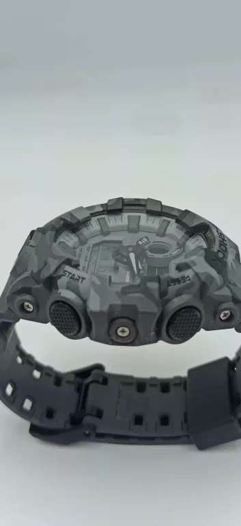 CASIO G-SHOCK GA-700CM-8AER KOMPLET