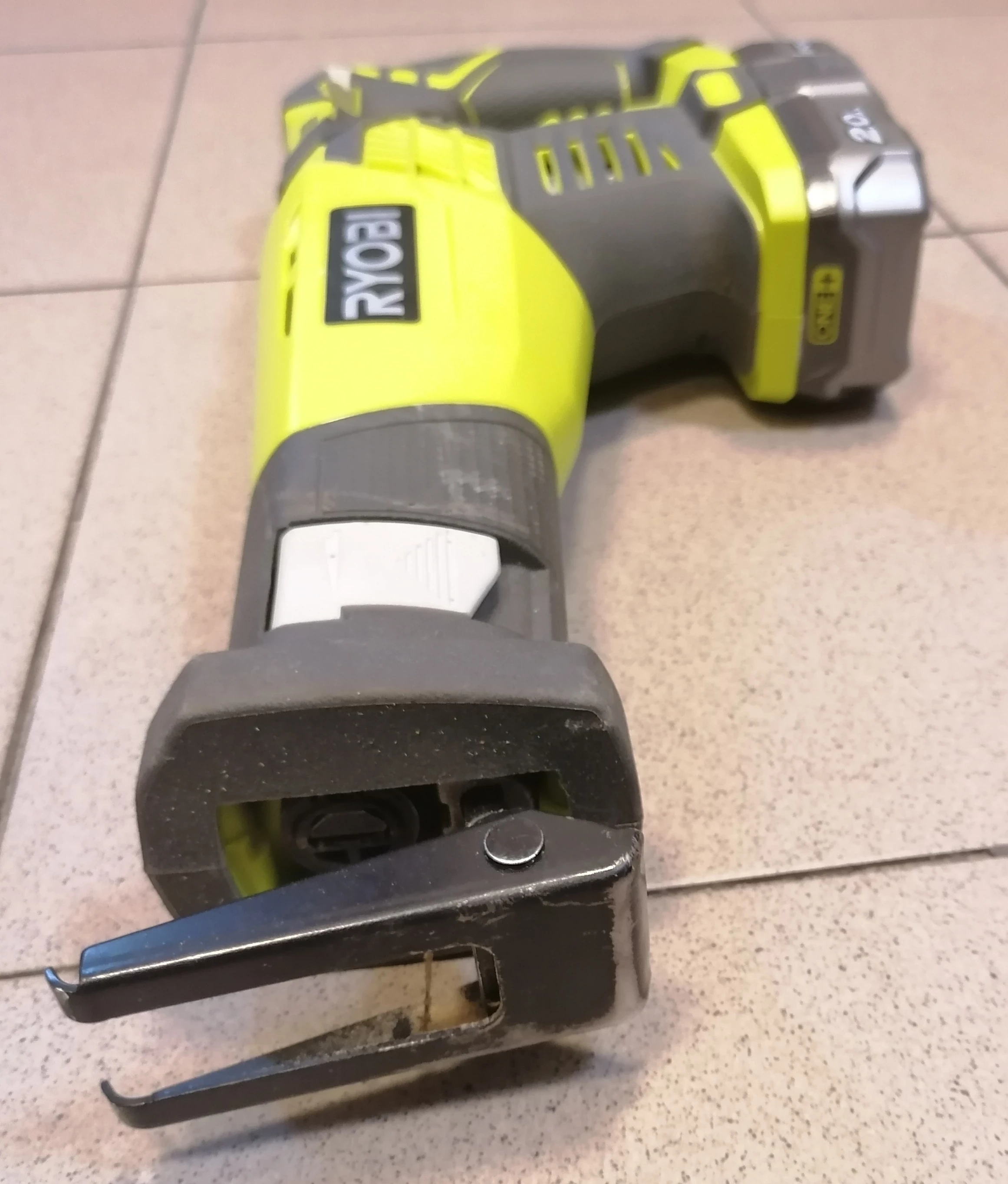 pila-szablasta-ryobi-rrs1801-ean-gtin-4892210161048