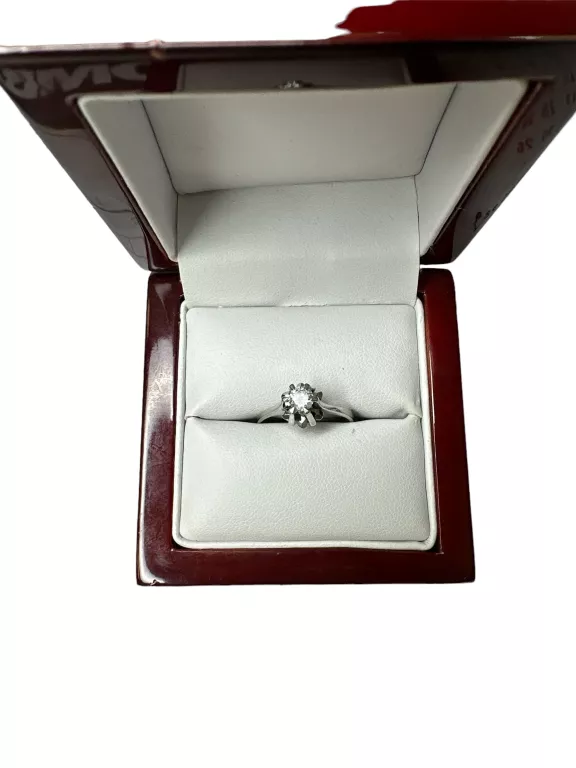 WYJĄTKOWY PIERŚCIONEK DIAMENT BIAŁE ZŁOTO 18K