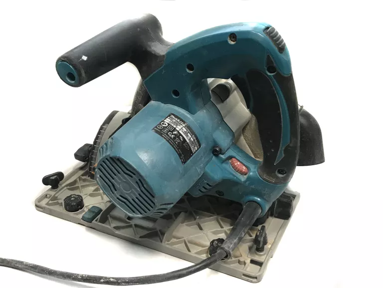 PILARKO-ZAGŁĘBIARKA MAKITA SP6000