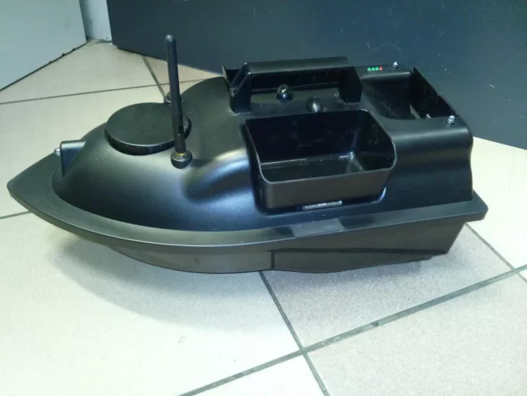 lodka-zanetowawywozowa-marka-bez-marki