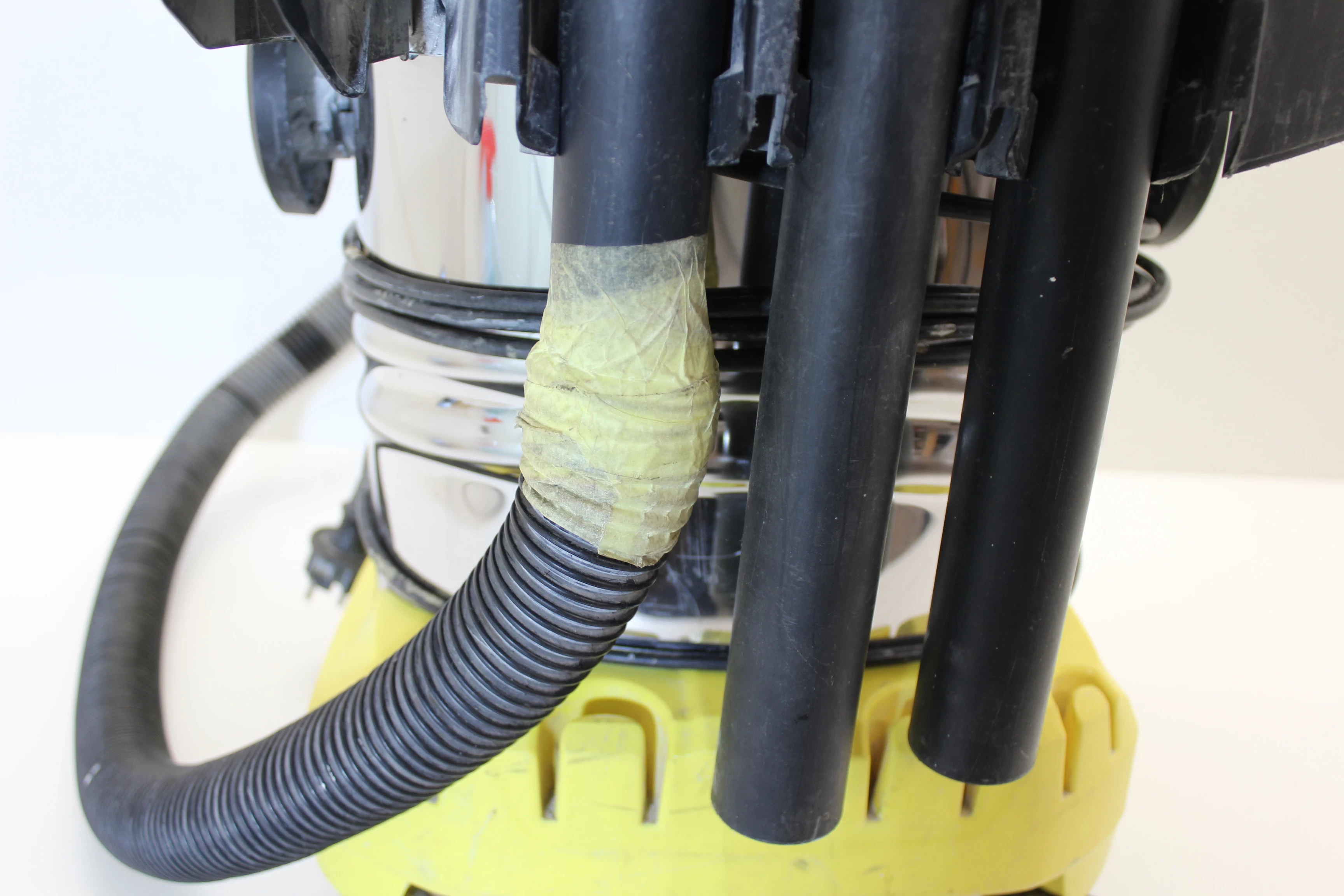 odkurzacz-karcher-wd5-pojemnosc-zbiornika-25