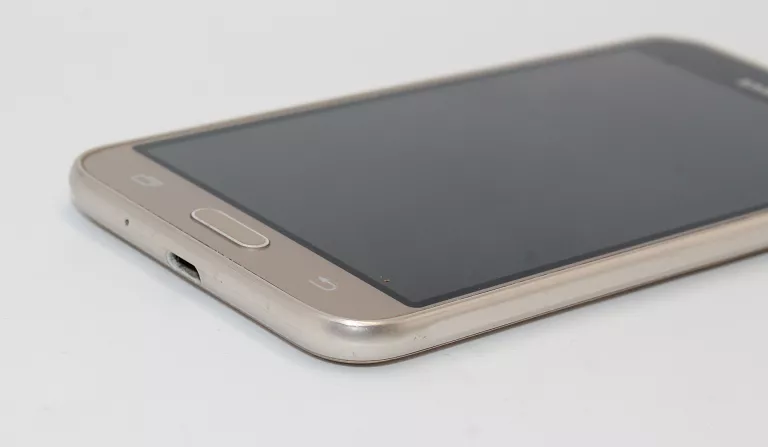 TELEFON SAMSUNG GALAXY J3 2016 (SM-J320FN) 1,5+8GB GOLD