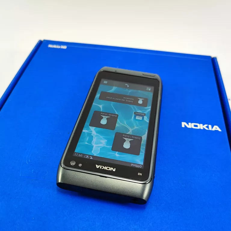 nokia-n8-kazda-siec-komplet-typ-smartfon