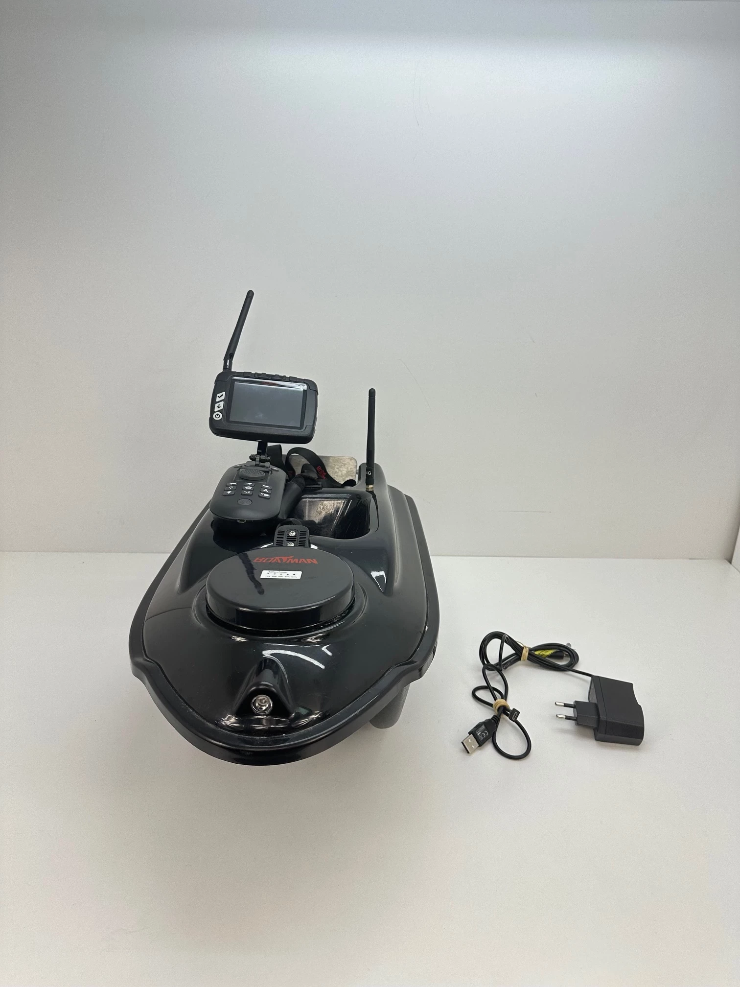 lodka-zanetowa-boatman-actor-pro-sonar-gps-kod-producenta-5903816901415