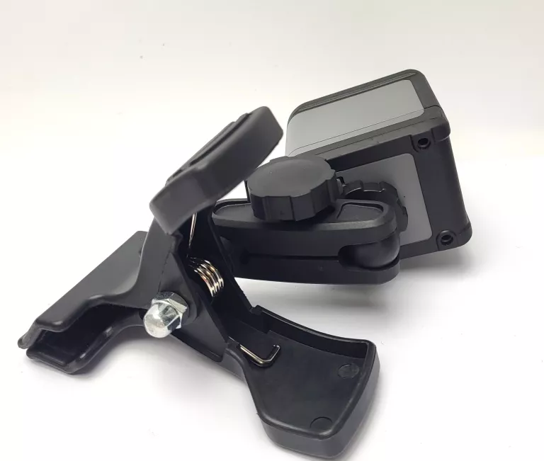 laser-krzyzowy-ferrex-de-45307-uchwyt-maksymalny-zasieg-pracy-10