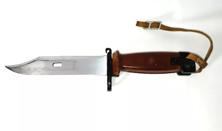 bagnet-polski-zgodny-kalasznikow-ak-47-6h4-akms-stan-uzywany