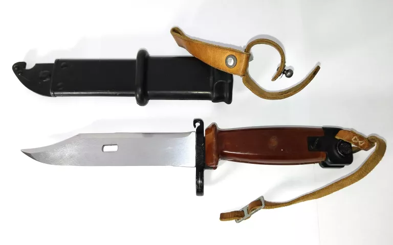 bagnet-polski-zgodny-kalasznikow-ak-47-6h4-akms-wyzwolenia-4b-szczecin