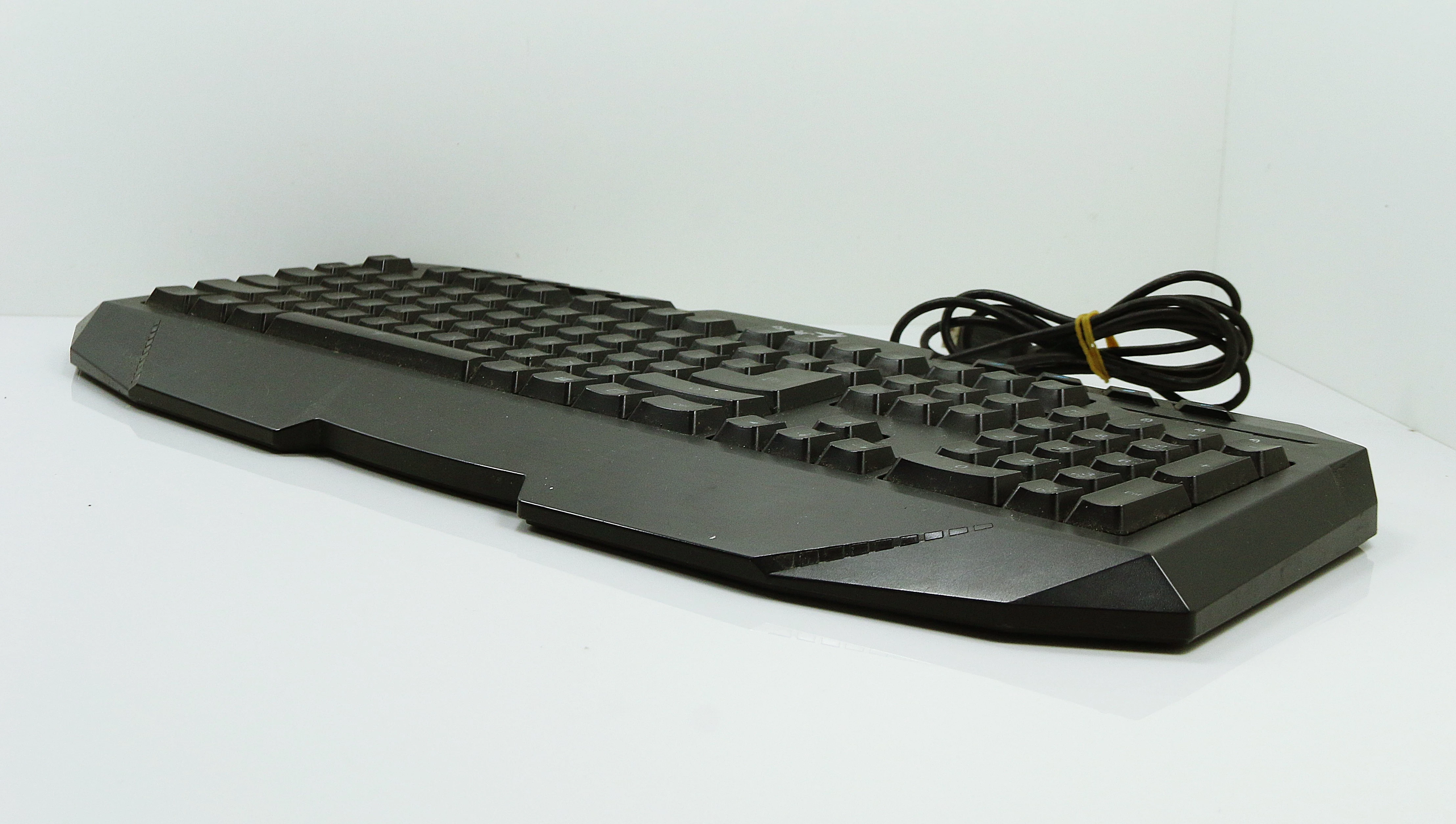 klawiatura-podswietlana-genius-gk-120005k-interfejs-usb