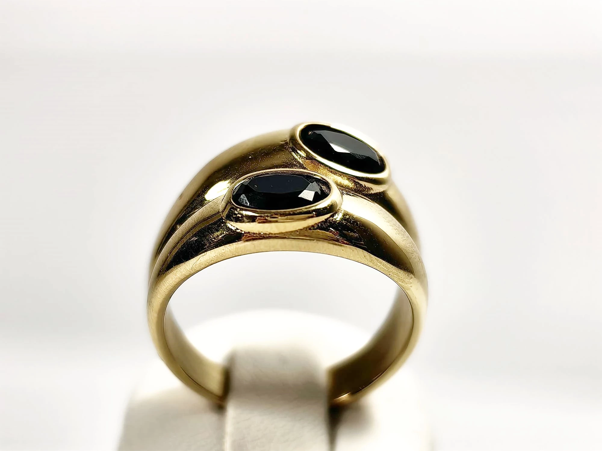 masywny-pierscionek-z-czarnymi-oczkami-stal-nierdzewna-r-15-g-799-stan-11323-253806