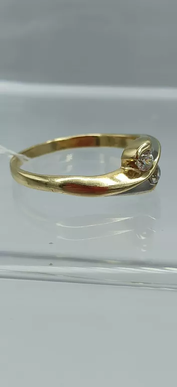 zloty-pierscionek-z-dwoma-oczkami-kamien-inny-kamien