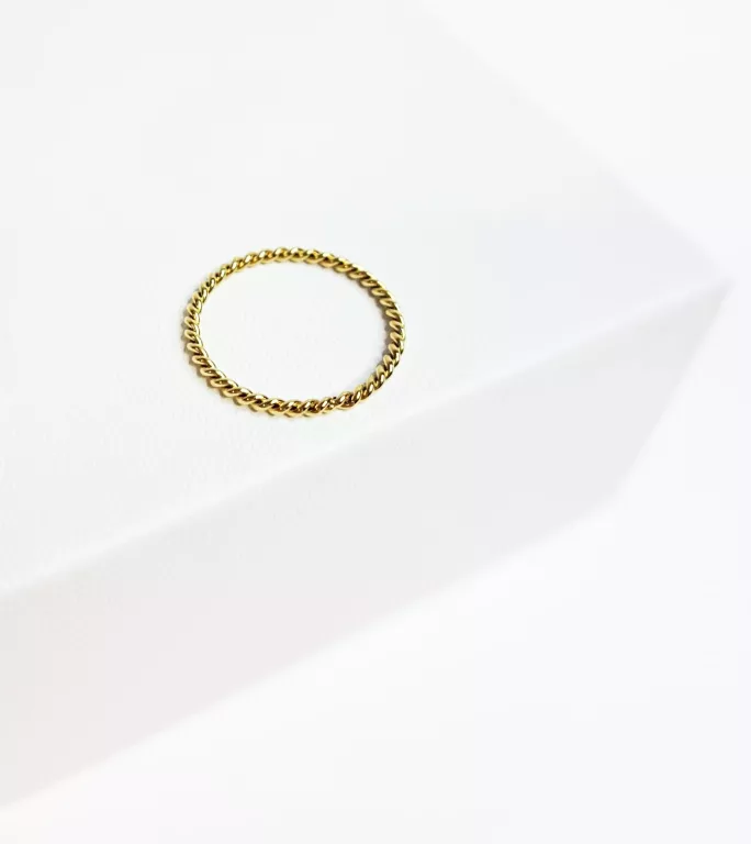 delikatny-pierscionek-ze-stali-nierdzewenej-r13-045g-stan-11323-1