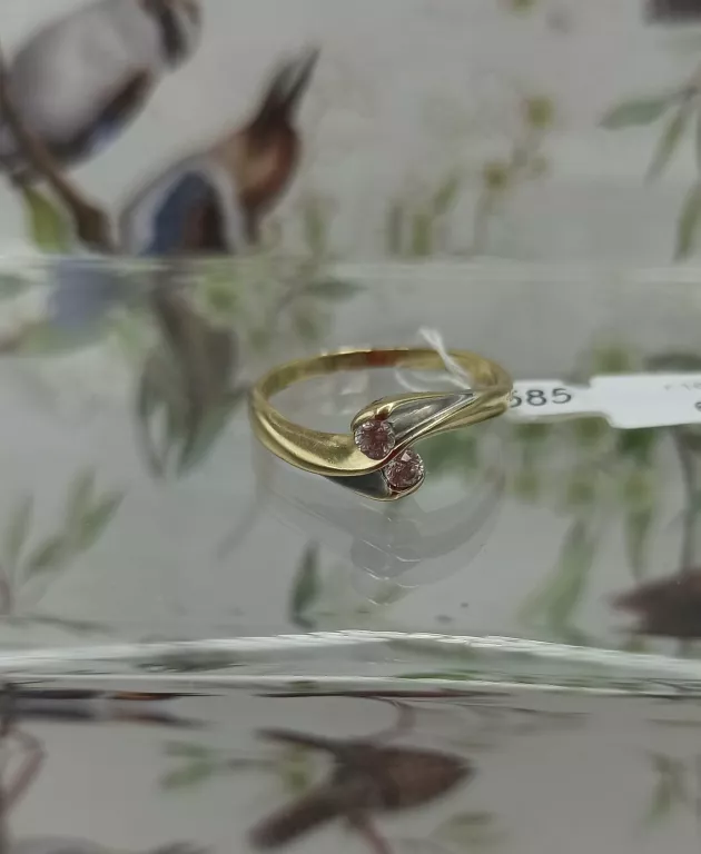 zloty-pierscionek-z-dwoma-oczkami-stan-uzywany