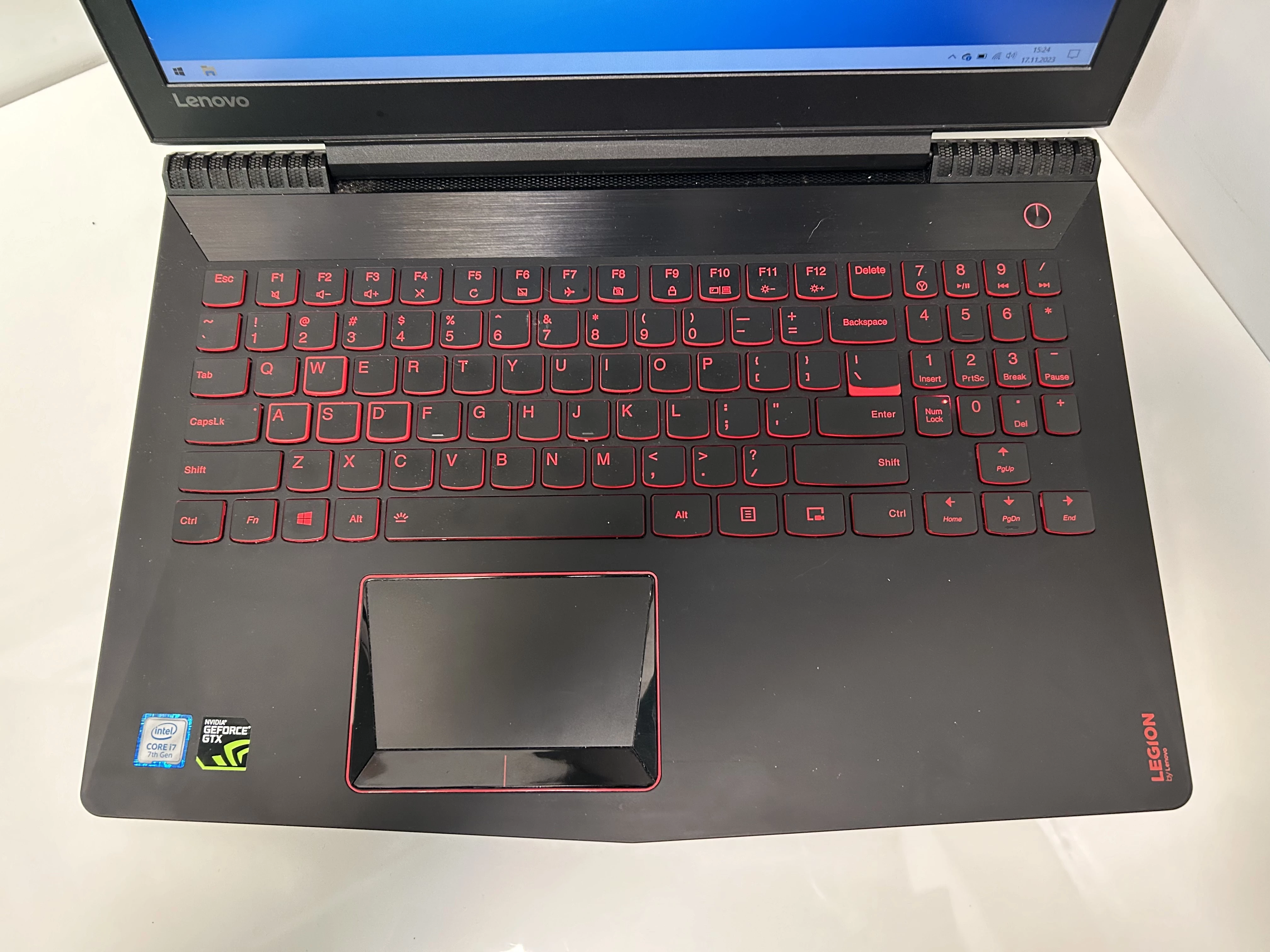 lenovo-y520-15ikbn-i7-7700hq-16ram1tb-nvidia-gtx1050-kod-producenta-y520-15ikbn