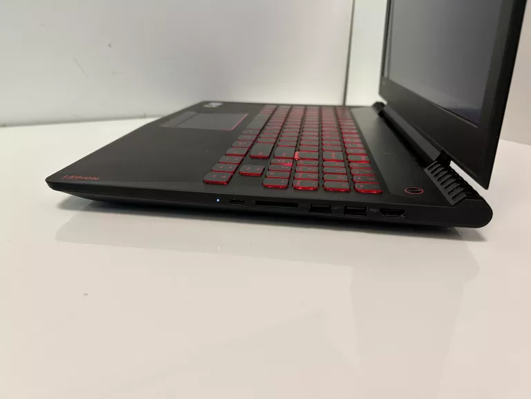 lenovo-y520-15ikbn-i7-7700hq-16ram1tb-nvidia-gtx1050-rozdzielczosc-px-1920-x-1080
