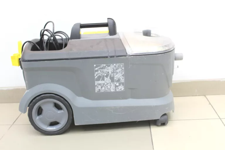 ODKURZACZ PIORĄCY KARCHER PUZZI 10/1