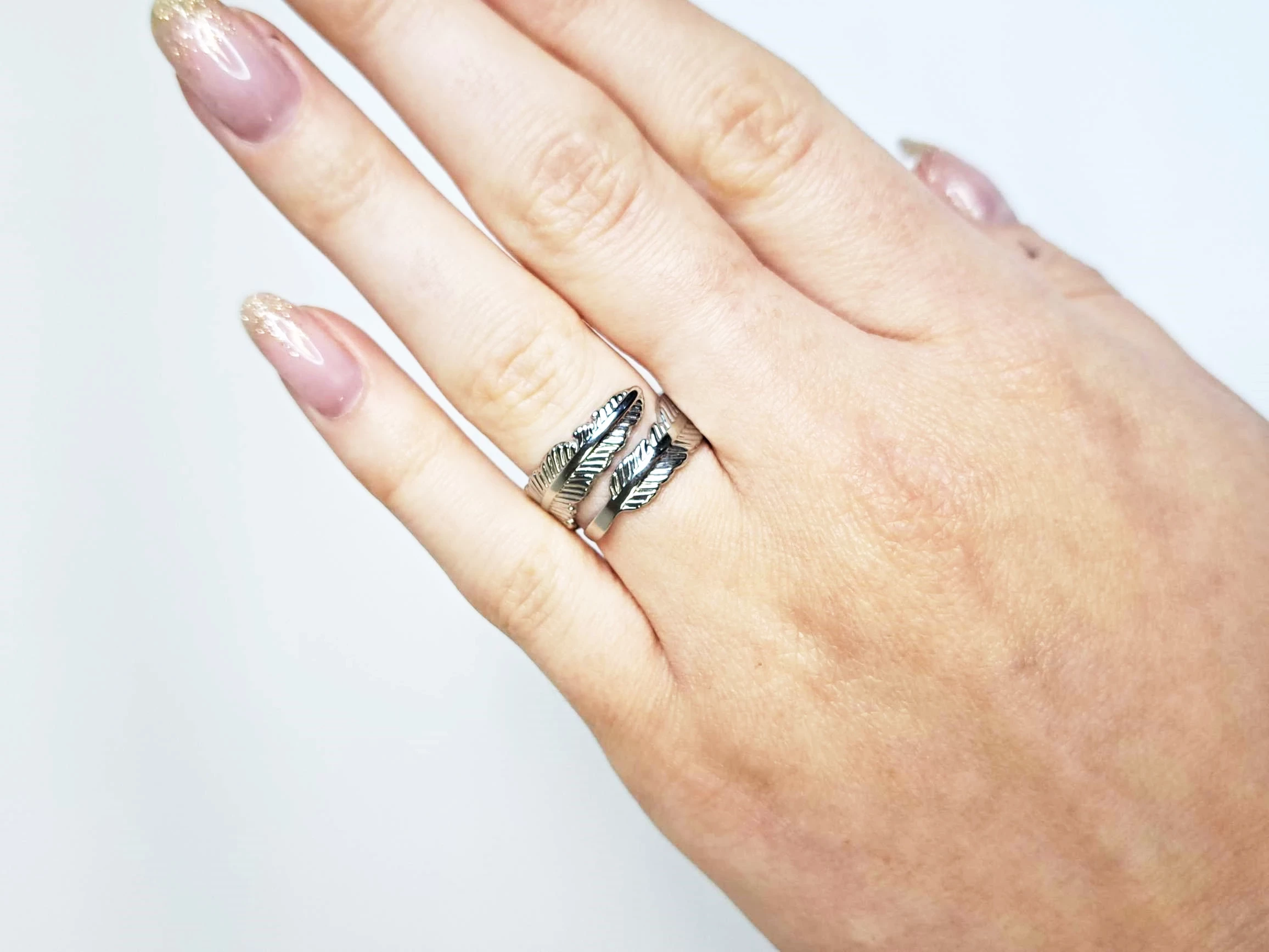 delikatny-pierscionek-ze-stali-nierdzewnej-r13-334g-material-stal