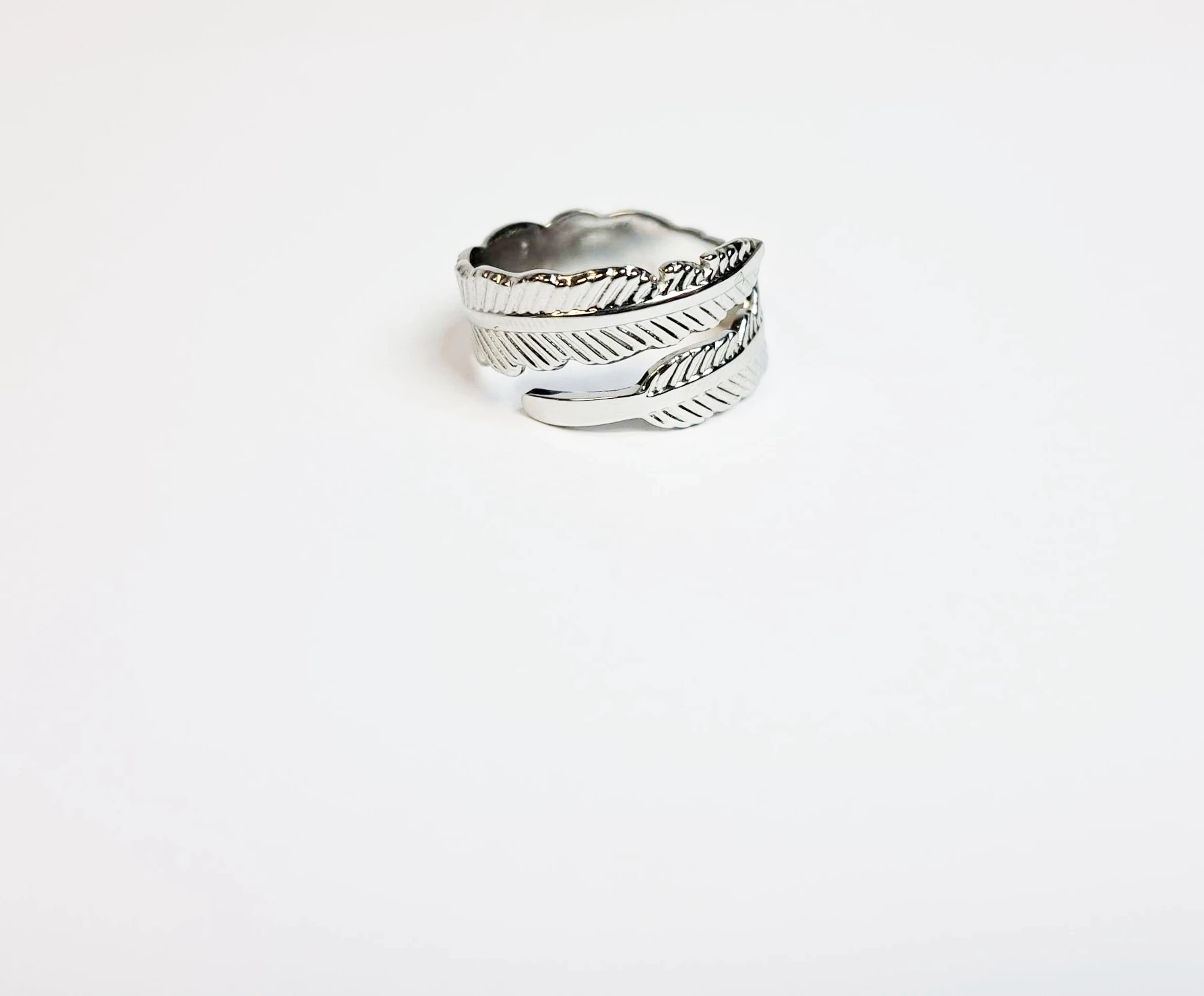 delikatny-pierscionek-ze-stali-nierdzewnej-r13-334g-marka-inna-marka