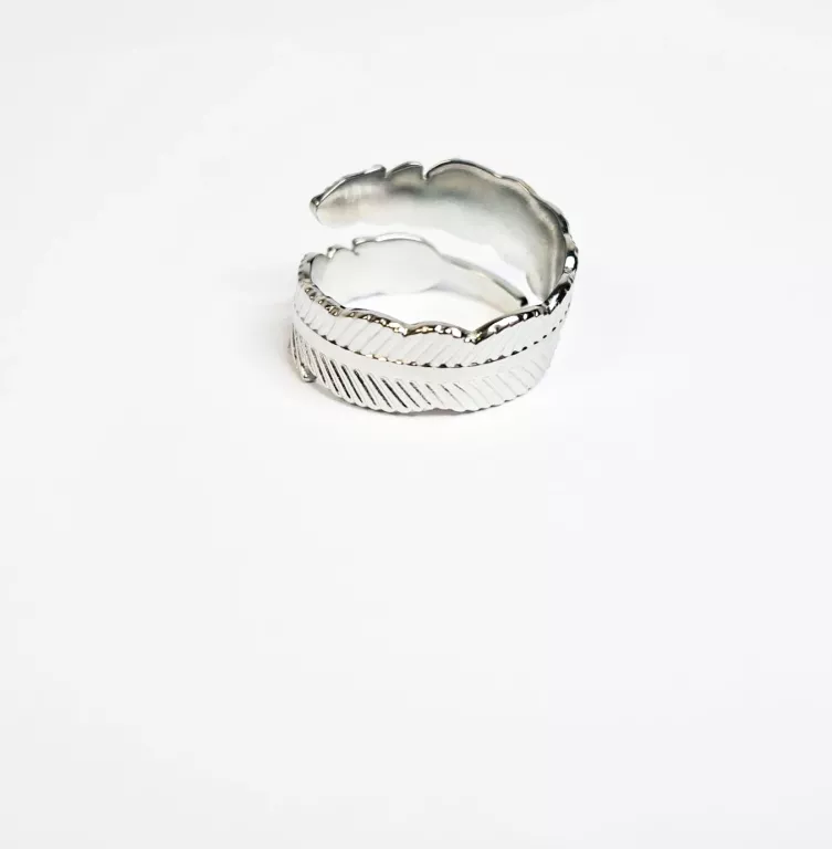 delikatny-pierscionek-ze-stali-nierdzewnej-r13-334g-stan-nowy