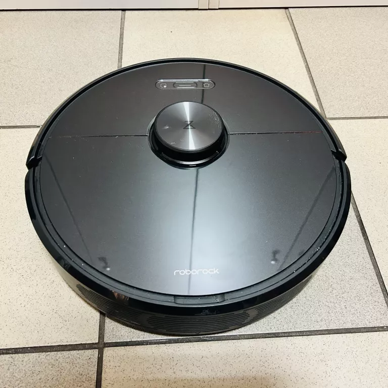 ROBOT SPRZĄTAJĄCY ROBOROCK S6 ZE STACJA ŁADUJĄCĄ