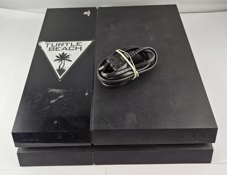 KONSOLA SONY PLAYSTATION 4 FAT 500GB