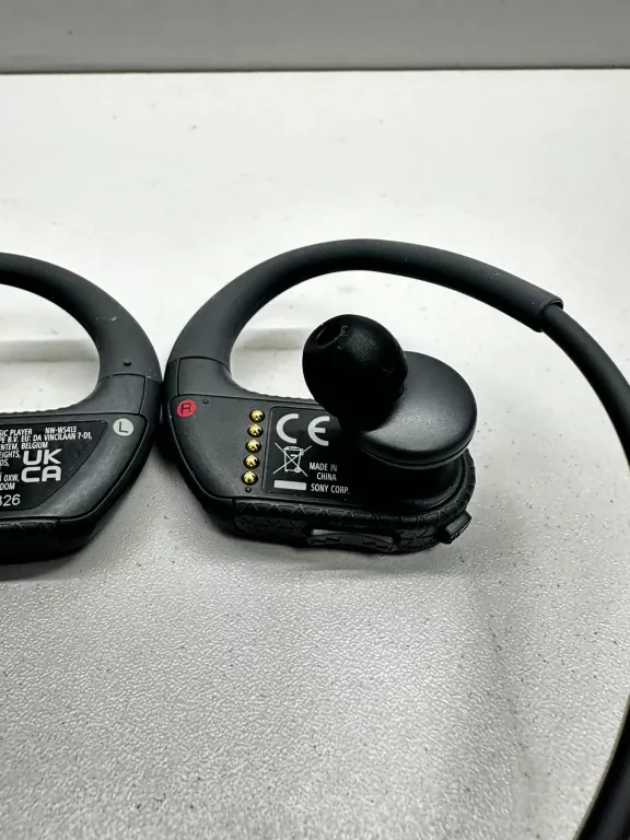 sony-nw-ws413-walkman-4-gb-sluchawki-bezprzewodowe-opis-stan-uszkodzony